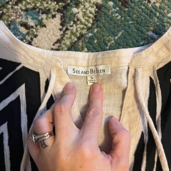 Boutique brand Seen and be seen- boho shirt size small worn and washed once - Picture 2 of 3